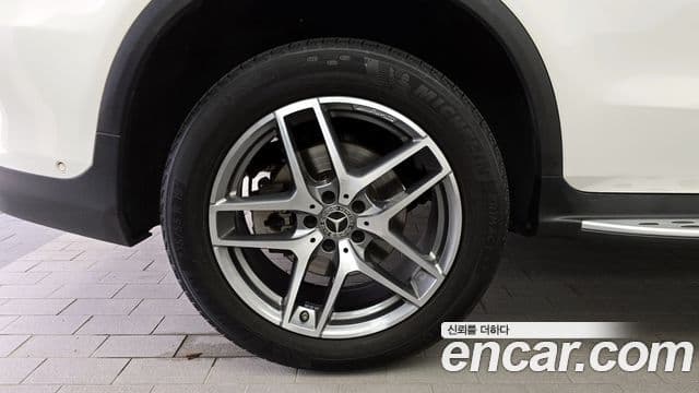 Mercedes-Benz GLC-Class 2018 — ფოტო 5/20