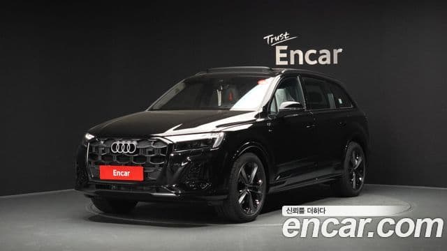 Audi Q7 2026 — Фото 1/20