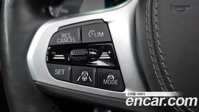 BMW X5 2019 — ფოტო 18/20