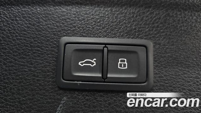 Audi Q5 2022 — ფოტო 16/20