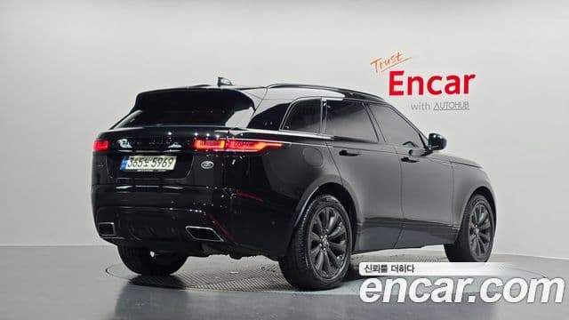 Land Rover Range Rover Velar 2020 — ფოტო 2/20