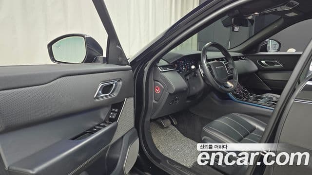 Land Rover Range Rover Velar 2020 — ფოტო 10/20