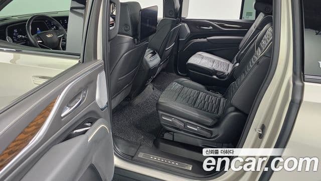 Cadillac Escalade 2023 — Şəkil 12/20