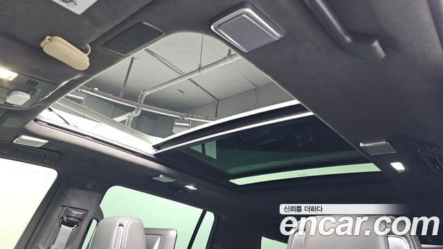 Cadillac Escalade 2023 — Şəkil 16/20