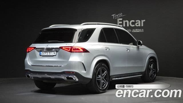 Mercedes-Benz GLE-Class 2021 — ფოტო 2/20