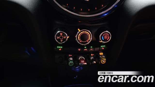 Mini Cooper 2022 — Фото 16/20