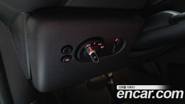 Mini Cooper 2022 — Фото 19/20