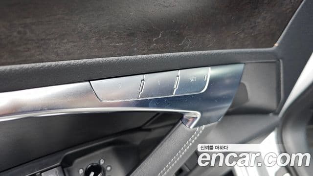 Audi A6 2020 — ფოტო 19/20