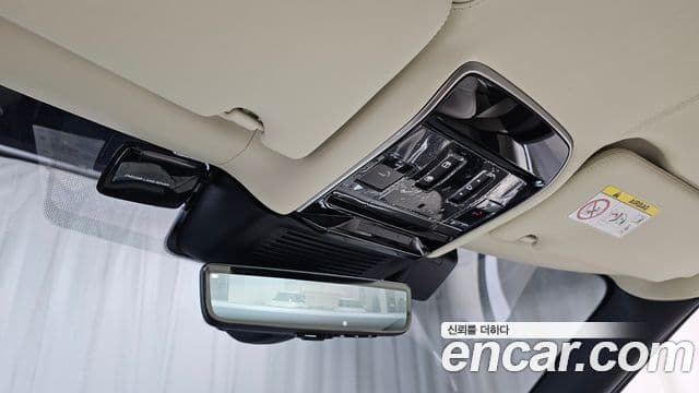 Land Rover Range Rover 2023 — Фото 20/20