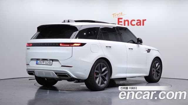 Land Rover Range Rover Sport 2025 — Фото 2/20