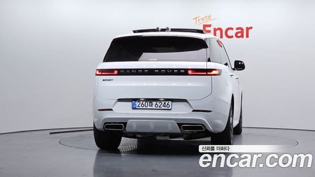Land Rover Range Rover Sport 2025 — Фото 4/20