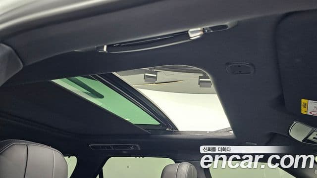 Land Rover Range Rover Sport 2025 — Фото 17/20