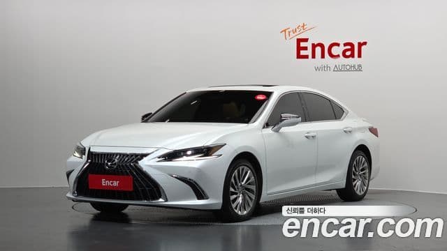 Lexus ES300h 2023 — ფოტო 1/20