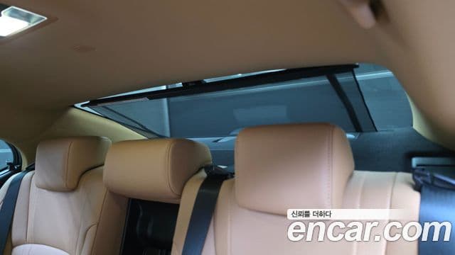 Lexus ES300h 2023 — ფოტო 17/20