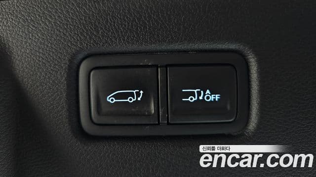Hyundai Staria 2025 — ფოტო 18/20