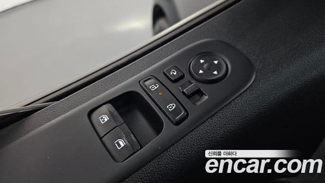 Hyundai Staria 2025 — ფოტო 20/20