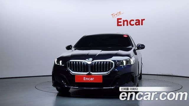 BMW 5 Series 2025 — ფოტო 3/20