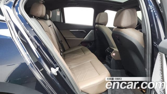 BMW 5 Series 2025 — ფოტო 11/20