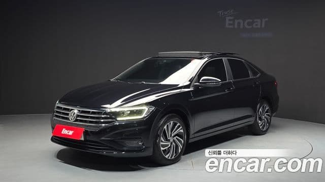 Volkswagen Jetta 2021 — Фото 1/20