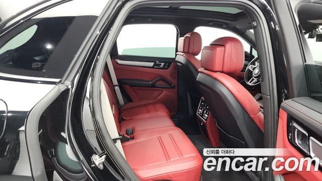 Porsche Cayenne 2023 — Şəkil 12/20