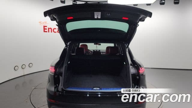 Porsche Cayenne 2023 — Şəkil 20/20