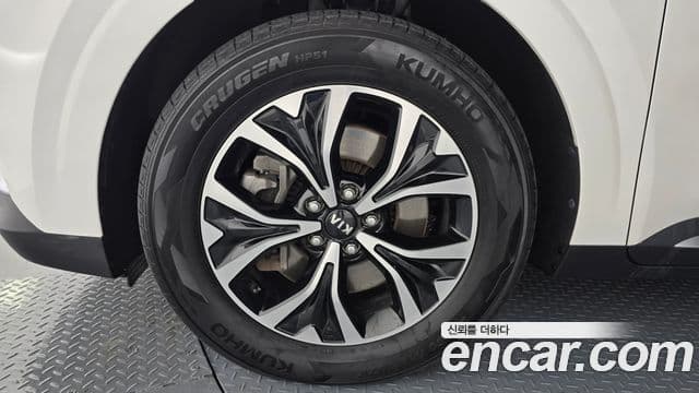 Kia Carnival 2020 — ფოტო 5/20