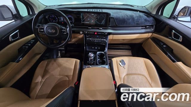 Kia Carnival 2020 — ფოტო 7/20