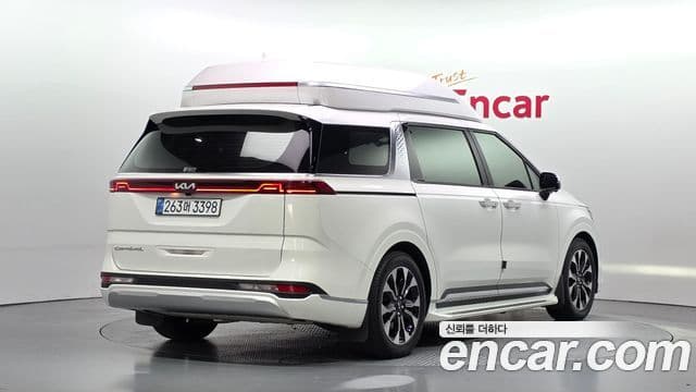 Kia Carnival 2021 — ფოტო 2/20