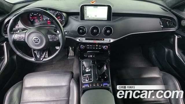 Kia Stinger 2018 — Photo 2/20