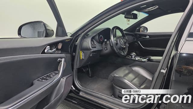 Kia Stinger 2018 — Photo 19/20