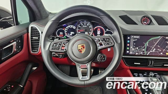 Porsche Cayenne 2023 — Фото 13/20