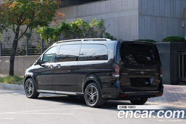 Mercedes-Benz V-Class 2025 — Фото 2/19
