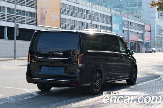 Mercedes-Benz V-Class 2025 — Фото 3/19