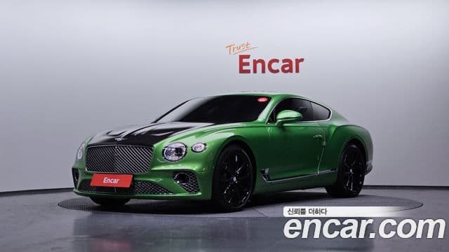 Bentley Continental GT 2022 — Фото 1/20