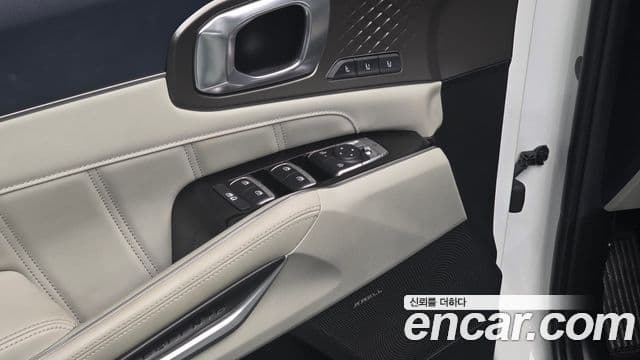 Kia Sorento 2024 — ფოტო 17/20