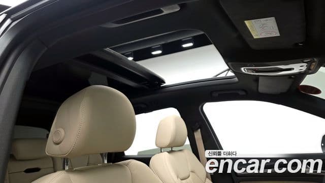 Audi Q5 2023 — Şəkil 17/20