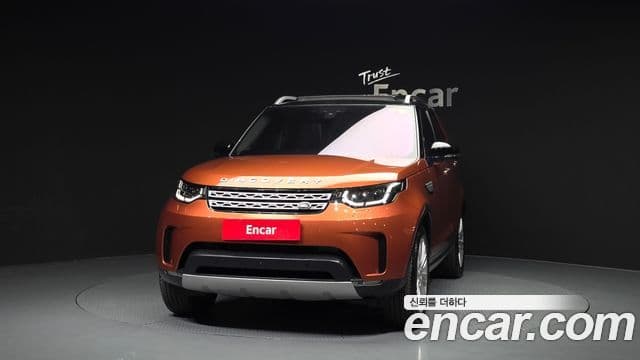 Land Rover Discovery 5 2018 — ფოტო 3/20
