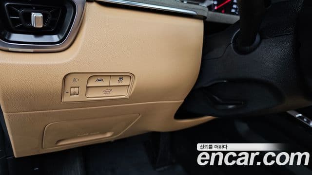 Kia Sorento 2022 — ფოტო 17/20
