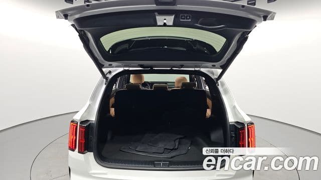 Kia Sorento 2022 — ფოტო 20/20