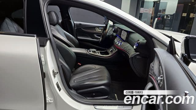 Mercedes-Benz CLS-Class 2020 — Фото 11/20