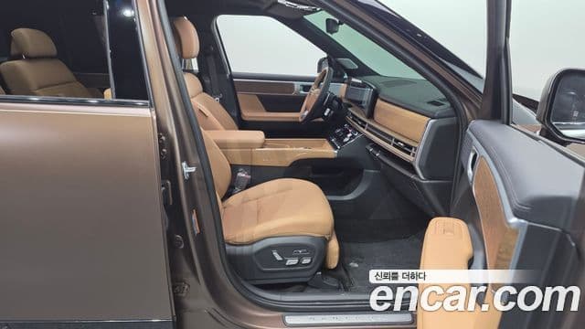 Hyundai Santa Fe 2025 — ფოტო 11/20