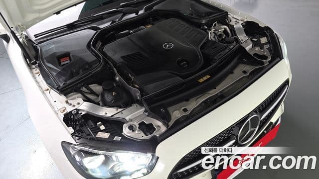 Mercedes-Benz E-Class 2021 — ფოტო 6/20