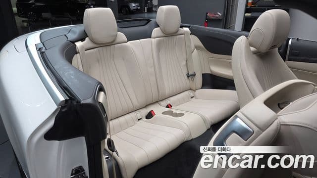 Mercedes-Benz E-Class 2021 — ფოტო 11/20
