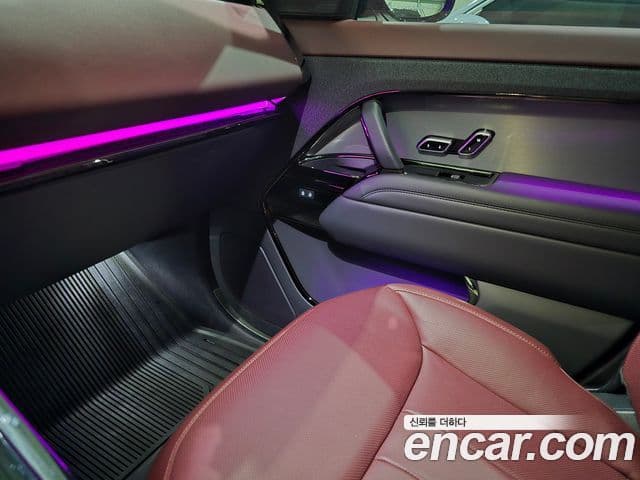 Land Rover Range Rover Sport 2024 — Фото 9/18
