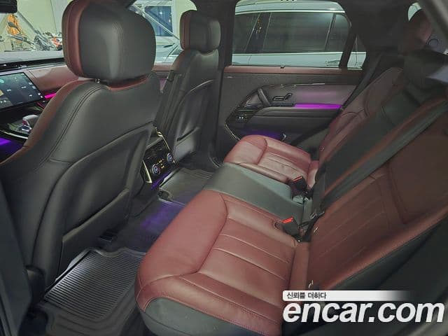 Land Rover Range Rover Sport 2024 — Фото 13/18