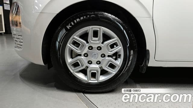 Hyundai Staria 2022 — ფოტო 5/20