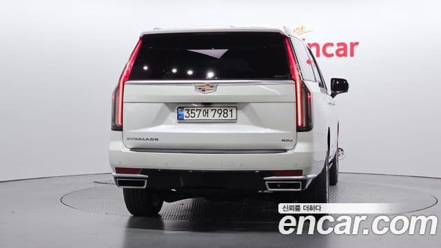 Cadillac Escalade 2021 — Фото 4/20