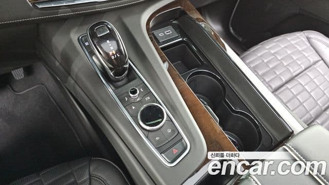 Cadillac Escalade 2021 — Фото 9/20