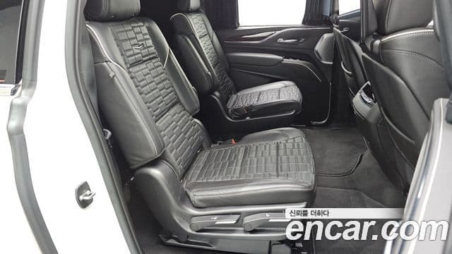 Cadillac Escalade 2021 — Фото 12/20