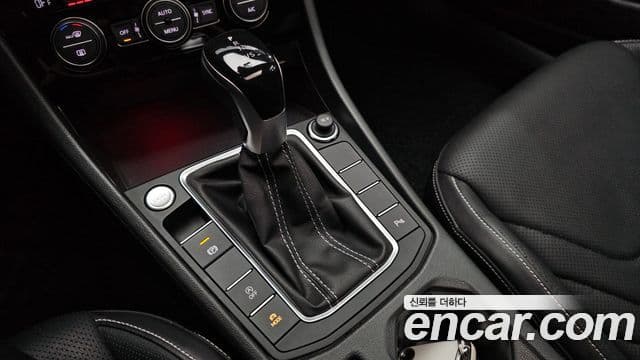Volkswagen Jetta 2022 — Şəkil 9/20